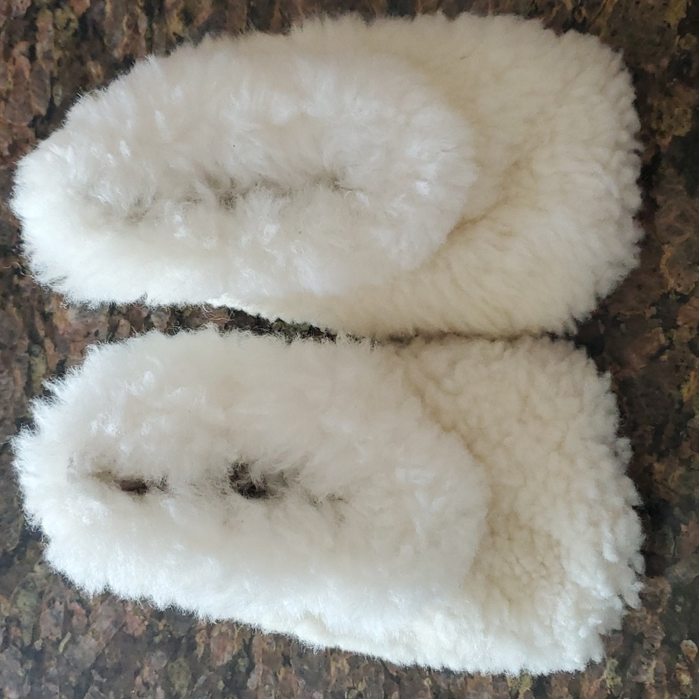 Alpaca slippers